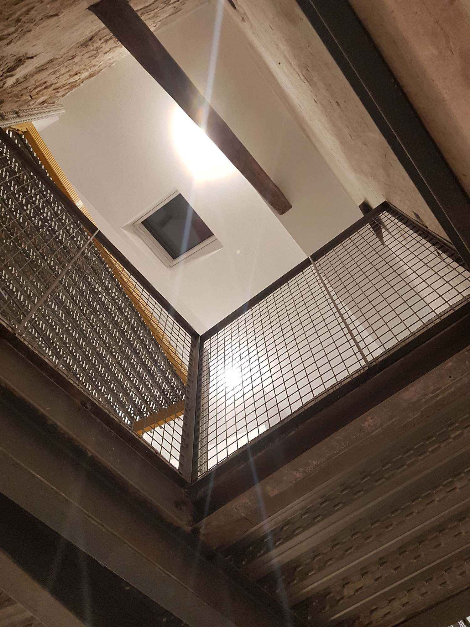 Palego - Réhabilitation d’un entrepôt aveugle en maison familiale (Palaiseau - 91)